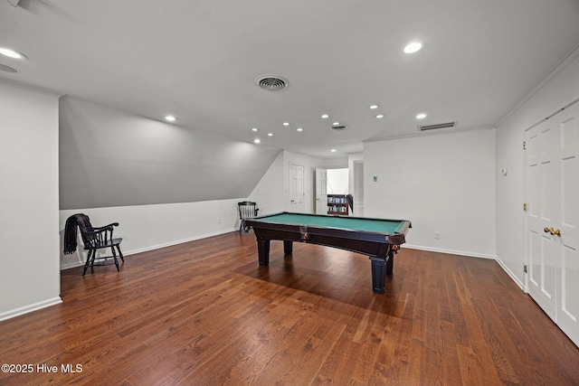 playroom with visible vents, recessed lighting, billiards, and wood finished floors