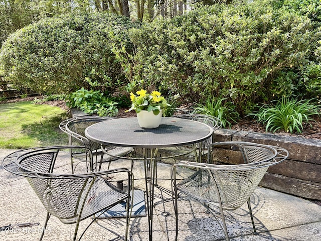 207 Bump A Long Ln, Southern Pines, NC 28387 - view of patio / terrace with outdoor dining space
