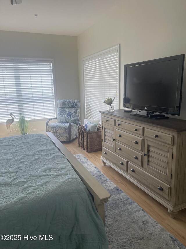 7265 Seashell Ln SW Unit 303, Ocean Isle Beach, NC 28469 - full bath featuring double vanity