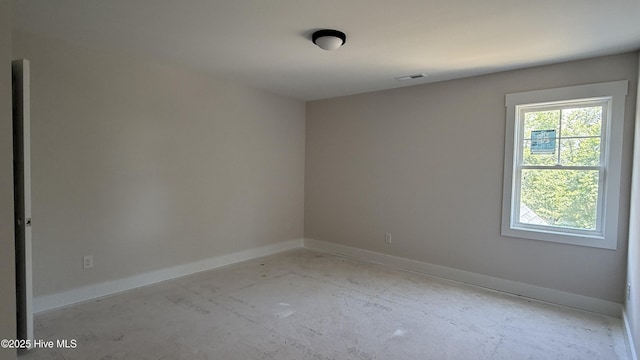 295 E Ivybridge Dr, Hubert, NC 28539 - spare room featuring baseboards