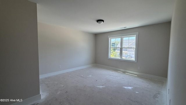 295 E Ivybridge Dr, Hubert, NC 28539 - empty room featuring baseboards