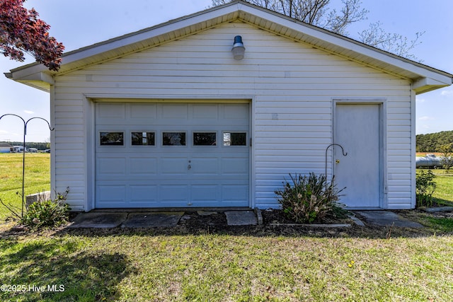 view of detached garage