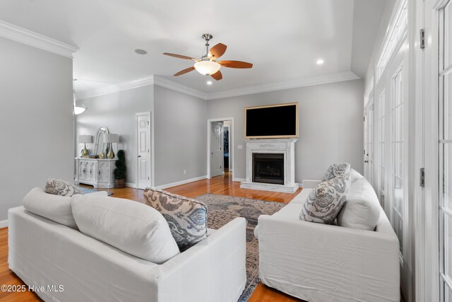 103 Arabian Cir, Beulaville, NC 28518 - living room with recessed lighting, wood finished floors, a ceiling fan, ornamental molding, and baseboards