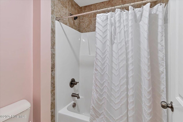 104 Old Club House Ln, Southern Pines, NC 28387 - full bath featuring shower / tub combo with curtain and toilet