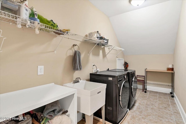 104 Old Club House Ln, Southern Pines, NC 28387 - laundry area with laundry area, a sink, baseboards, and independent washer and dryer
