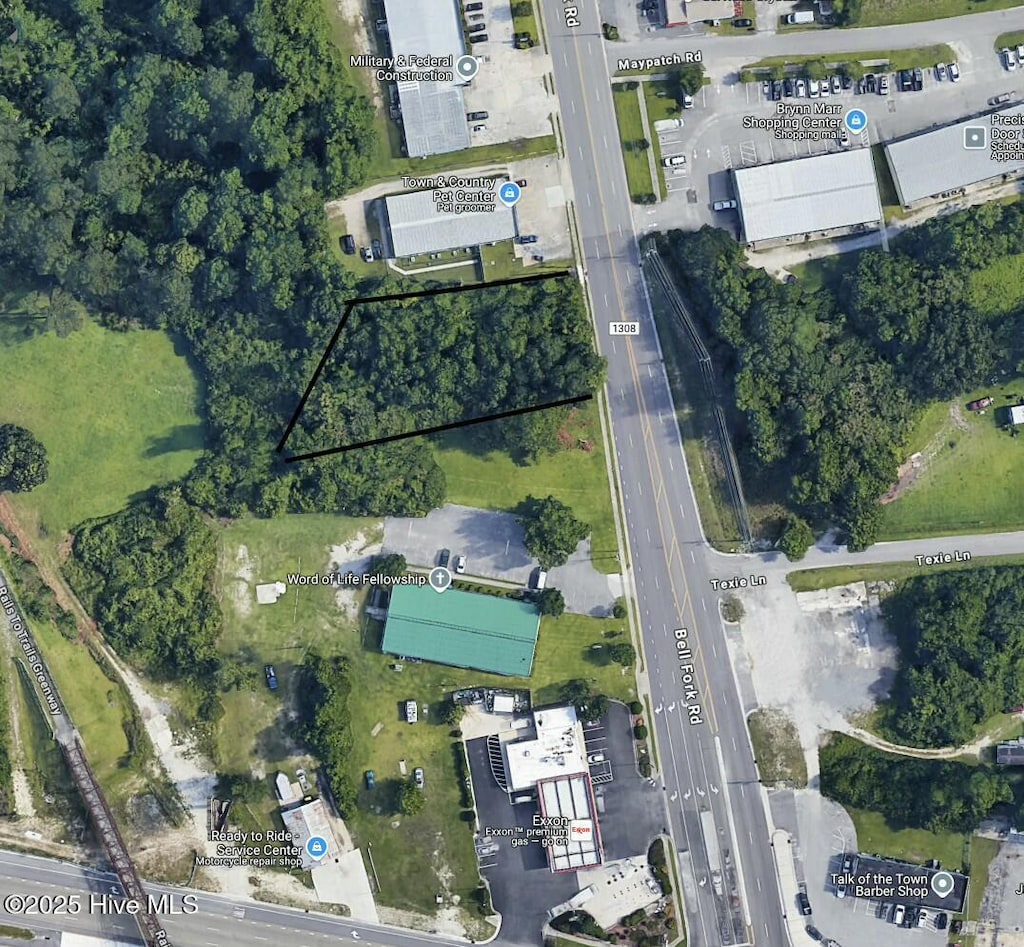 852 Bell Fork Rd, Jacksonville, NC 28540