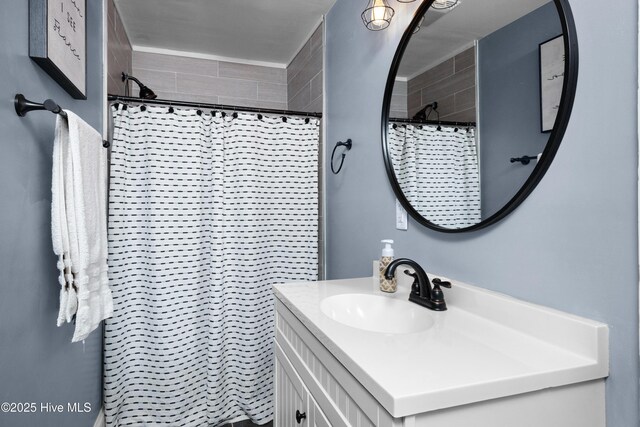1508 Rhem Ave, New Bern, NC 28560 - bathroom featuring vanity and curtained shower
