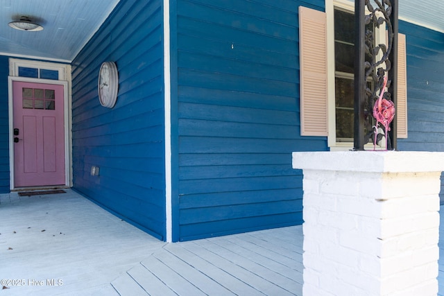 104 W Trent St, Trenton, NC 28585 - view of doorway to property