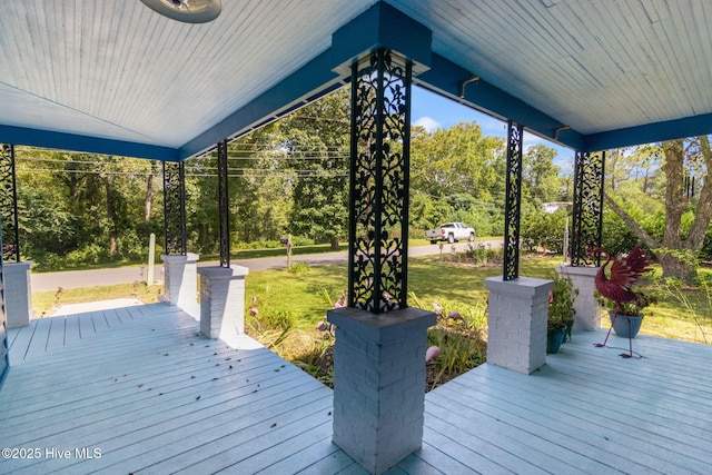 104 W Trent St, Trenton, NC 28585 - view of wooden terrace
