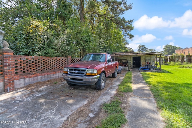 104 W Trent St, Trenton, NC 28585 - view of parking / parking lot