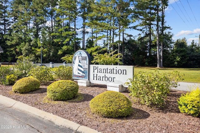 210 Sumter Ct, Havelock, NC 28532 - community sign with view of wooded area