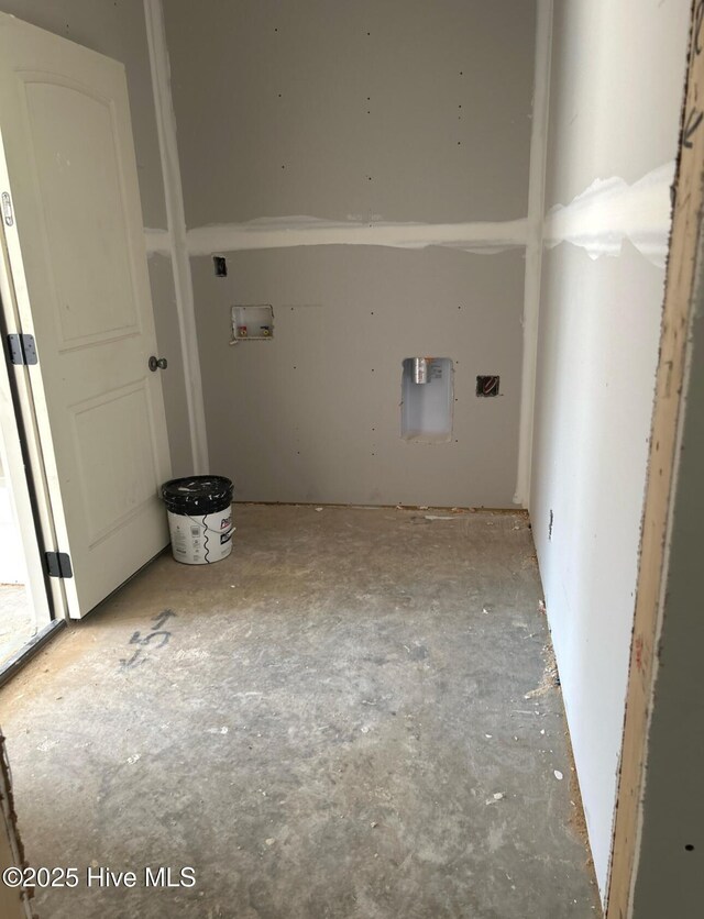 506 Grassy Gap Trl Unit 70, Aberdeen, NC 28315 - laundry room featuring washer hookup