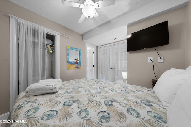 bedroom with ceiling fan