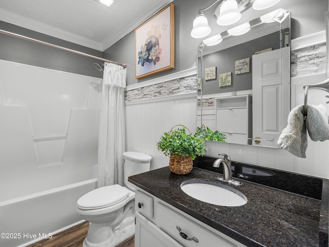 433 Dion Dr, Hubert, NC 28539 - bathroom with vanity, toilet, wainscoting, shower / bath combo, and ornamental molding