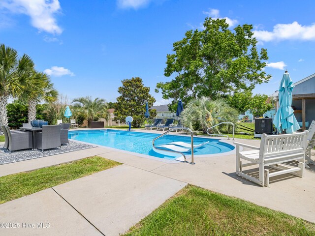 433 Dion Dr, Hubert, NC 28539 - view of swimming pool with a patio