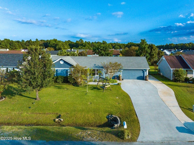 433 Dion Dr, Hubert, NC 28539 - single story home with an attached garage, driveway, and a front yard