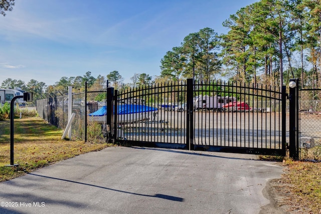 3722 White Cliffs Dr, Castle Hayne, NC 28429 - view of gate
