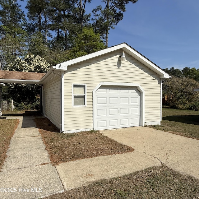 501 Blackfoot Trl, Edenton, NC 27932 - detached garage with driveway