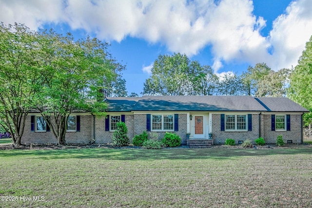 1401 W Queen St, Edenton, NC 27932 - view of front of property with brick siding and a front yard