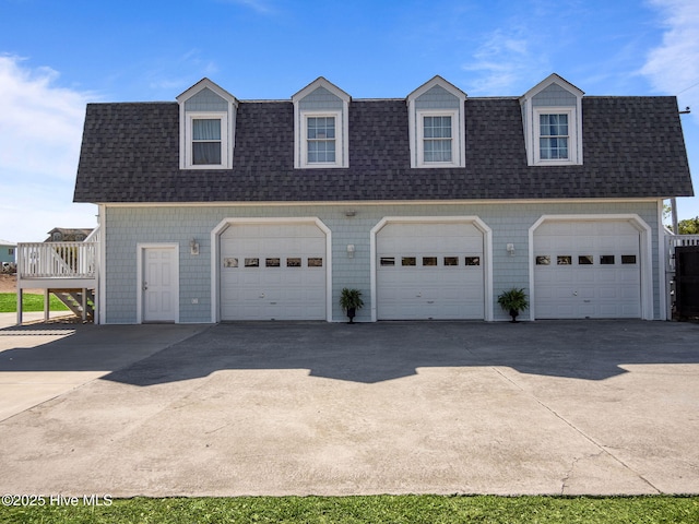 267 Live Oak Rd, Newport, NC 28570 - garage with a detached garage