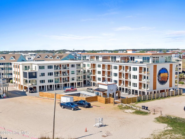 view of apartment building / complex