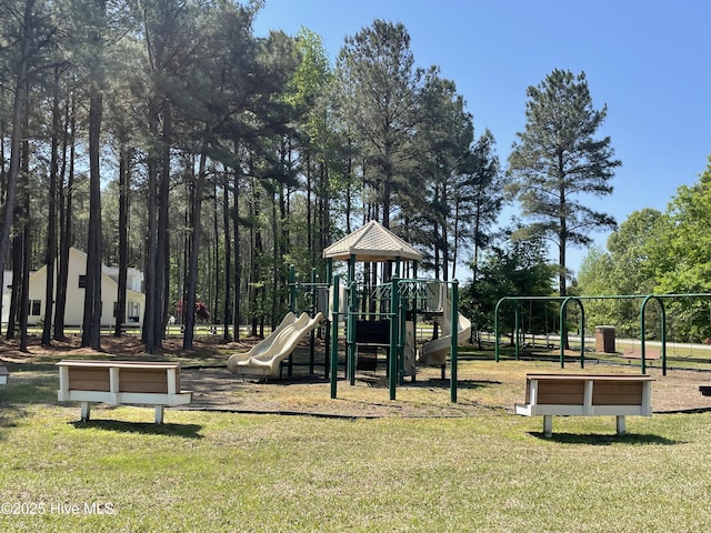 433 Riversound Dr, Edenton, NC 27932 - community play area featuring a lawn