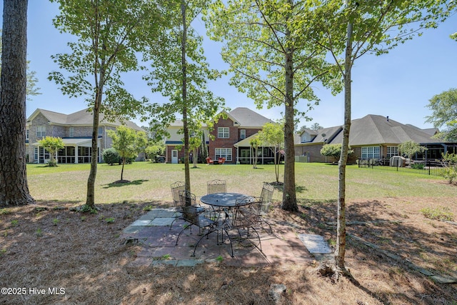 view of yard featuring a patio