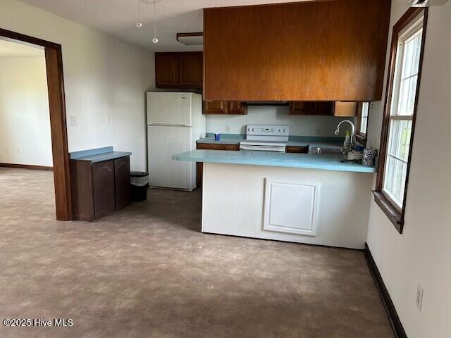 837 Simpson Ditch Rd, Elizabeth City, NC 27909 - unfurnished room with baseboards and a textured ceiling