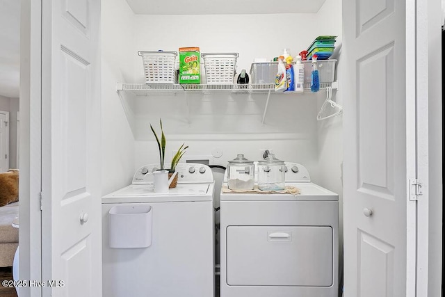 197 Cherry Rd, Southport, NC 28461 - laundry room with washing machine and clothes dryer