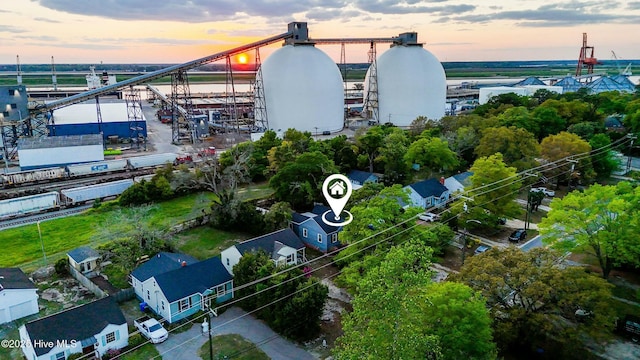 view of aerial view at dusk