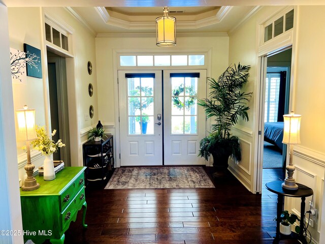 2208 Drawing Ct, Wilmington, NC 28412 - foyer with dark wood finished floors and crown molding