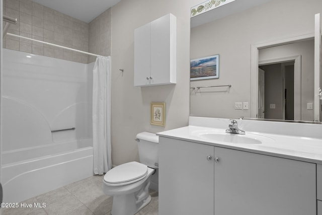 8 Driving Range Rd, Pinehurst, NC 28374 - full bath with toilet, shower / tub combo with curtain, and vanity