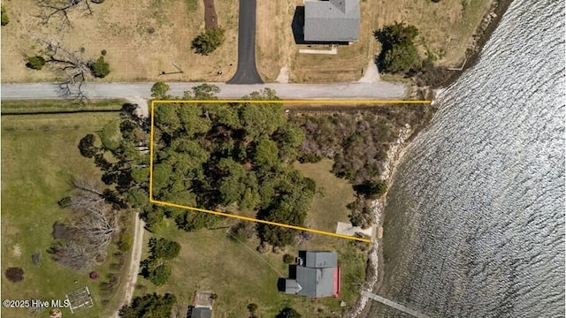 340 Sleepy Point Rd, Gloucester, NC 28528