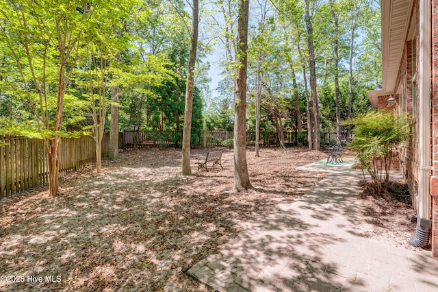 view of yard featuring a fenced backyard