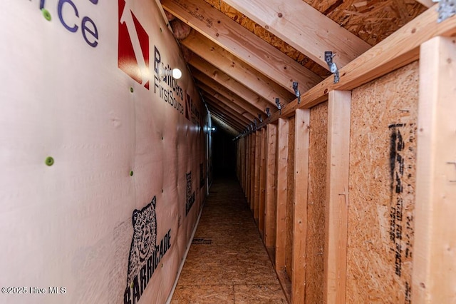 22 Calhoun Ln, Pinehurst, NC 28374 - hallway featuring vaulted ceiling