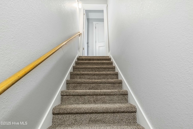 144 Pelican Pointe Dr, Elizabeth City, NC 27909 - stairway featuring a textured wall