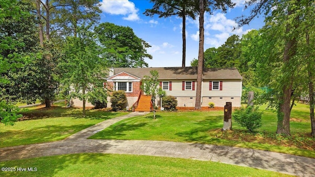 105 Harbor Dr, Washington, NC 27889 - view of front of property with a front lawn