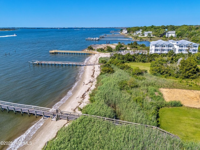 710 E Moore St, Southport, NC 28461