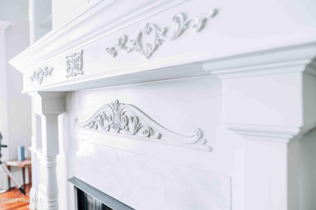 details featuring decorative columns