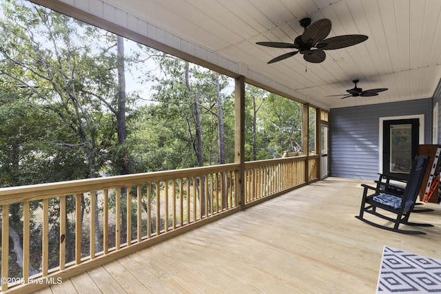 deck with a ceiling fan