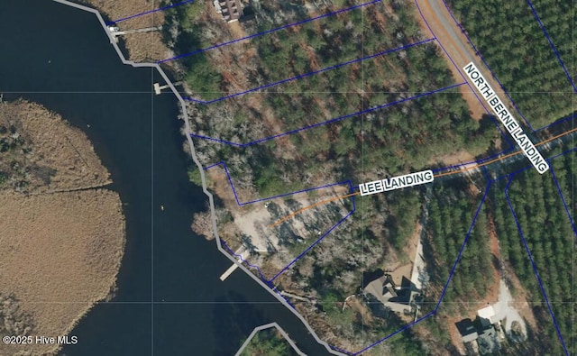 21 N Berne Landing Rd, New Bern, NC 28560