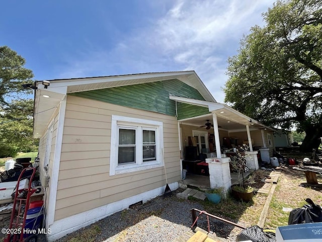 1281 Old Chinquapin Rd, Beulaville, NC 28518 - view of side of home with ceiling fan and a porch