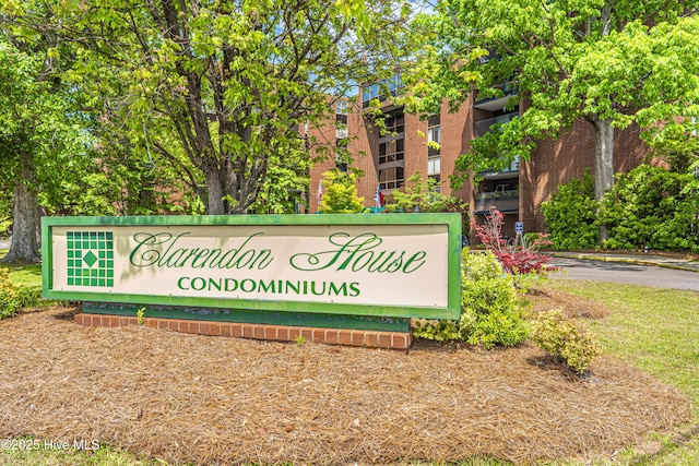 1100 Clarendon St Unit 606, Fayetteville, NC 28305 - view of community / neighborhood sign
