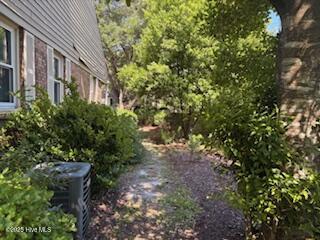 3443 Regency Dr, Wilmington, NC 28412 - view of yard
