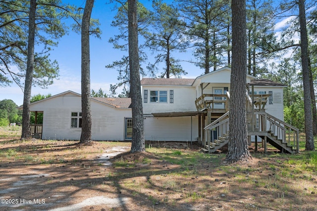 9952 US Highway 17 S, Vanceboro, NC 28586 - back of house with a wooden deck and stairs