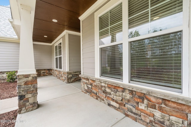 view of patio / terrace featuring covered porch