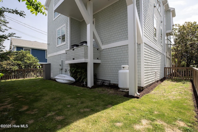 768 S Lumina Ave, Wrightsville Beach, NC 28480 - view of side of home