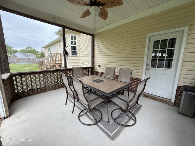 2801 Fletcher Ct, Castle Hayne, NC 28429 - living area with light wood-type flooring, a ceiling fan, and vaulted ceiling