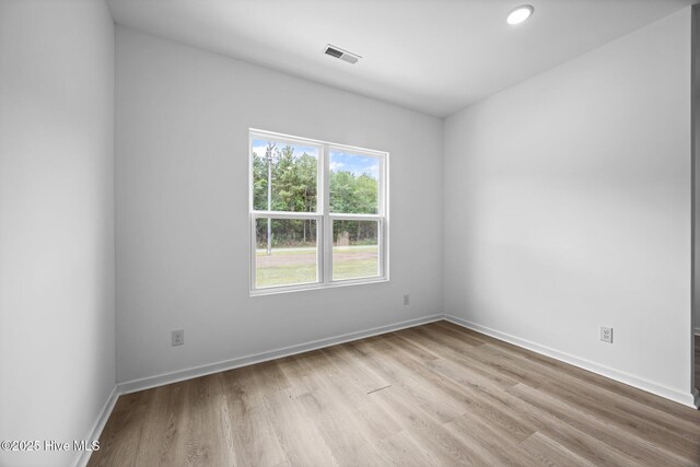 2594 Fountaintown Rd, Chinquapin, NC 28521 - view of pantry