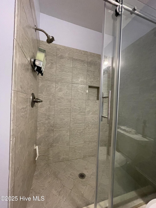 505 N Broad St, Edenton, NC 27932 - full bathroom featuring a shower stall